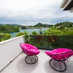 Two-bedroom With View Apartman *