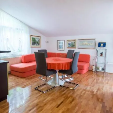 Appartement Two-bedroom With View