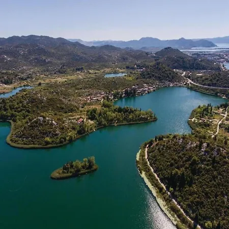 Two-bedroom With View * Bara