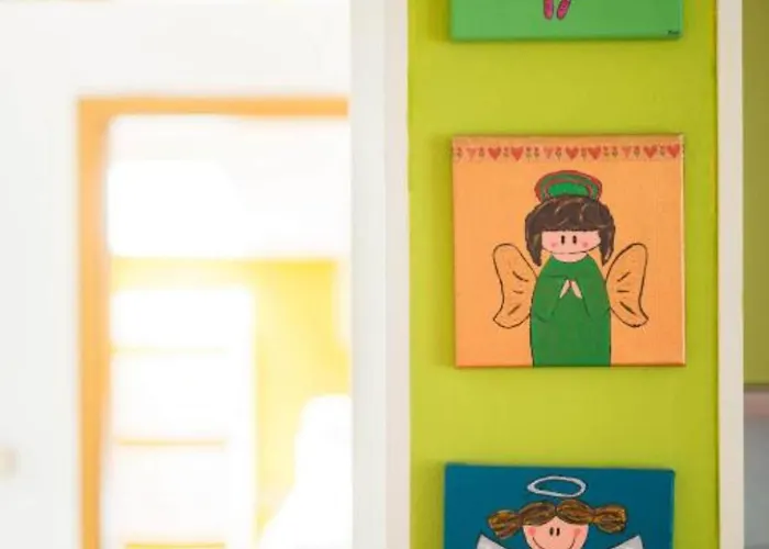 Two-bedroom With View Appartement *